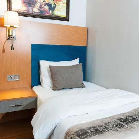 Seatanbul Hotel 2*