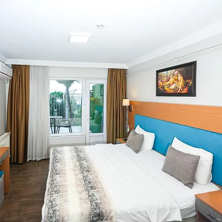 Seatanbul Hotel