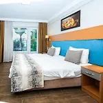 Hotel Seatanbul 3*