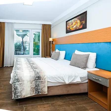 Отель Seatanbul 3*